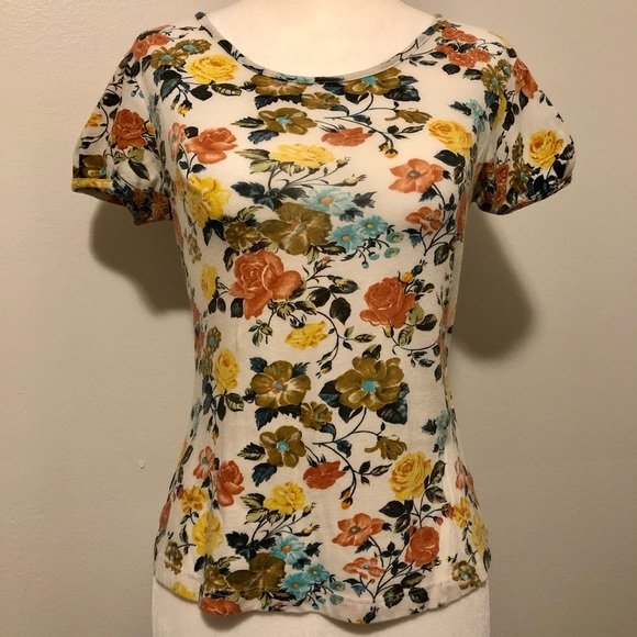 💸 $2 ADD-ON Forever 21 Floral T-Shirt - Picture 2 of 6